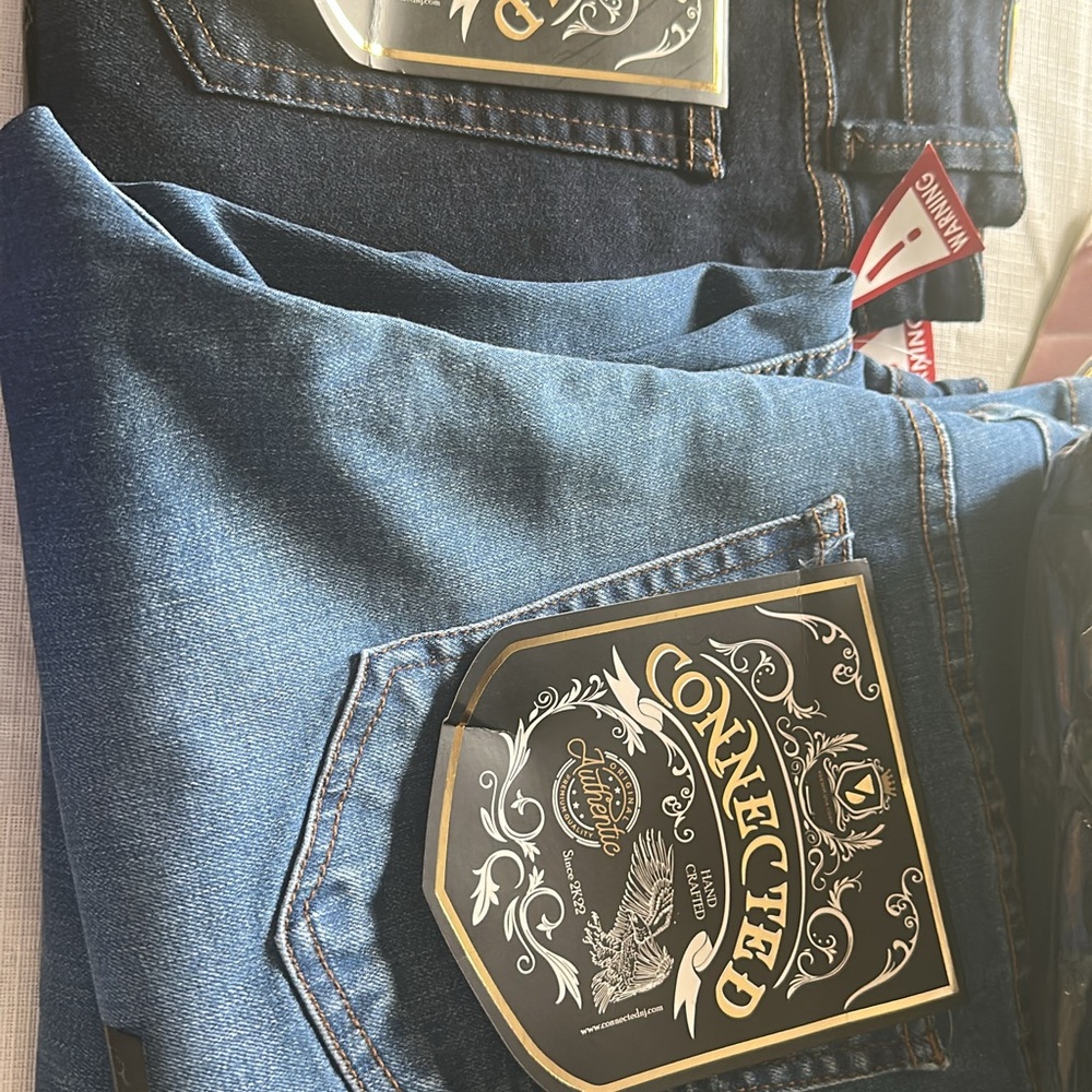 Connected Apparel Men's Dark and Light Blue Relaxed Jeans